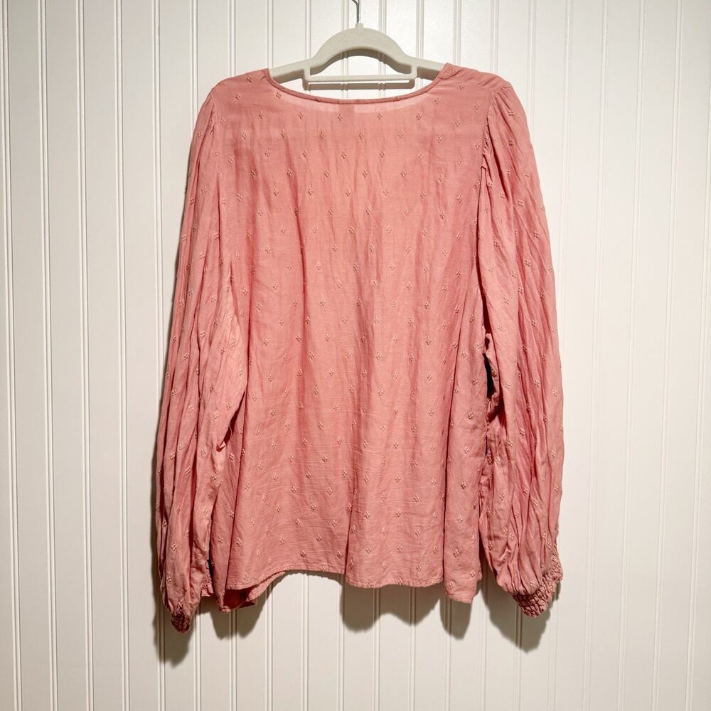 Old Navy Pink Cutwork Pink Blouse Size XXL - Picture 6 of 6